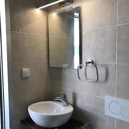 Leventis 1 Apartment *